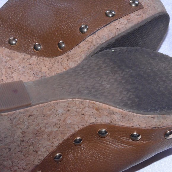 Michael Kors wedge sz6 - Picture 9 of 9
